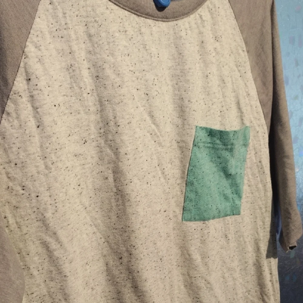 Carbon Gray and Green Short Sleeve Tee - Picture 14 of 14